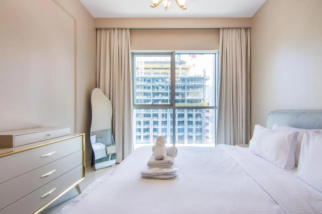 1Br Luxurious Beachfront Apartment Dubai