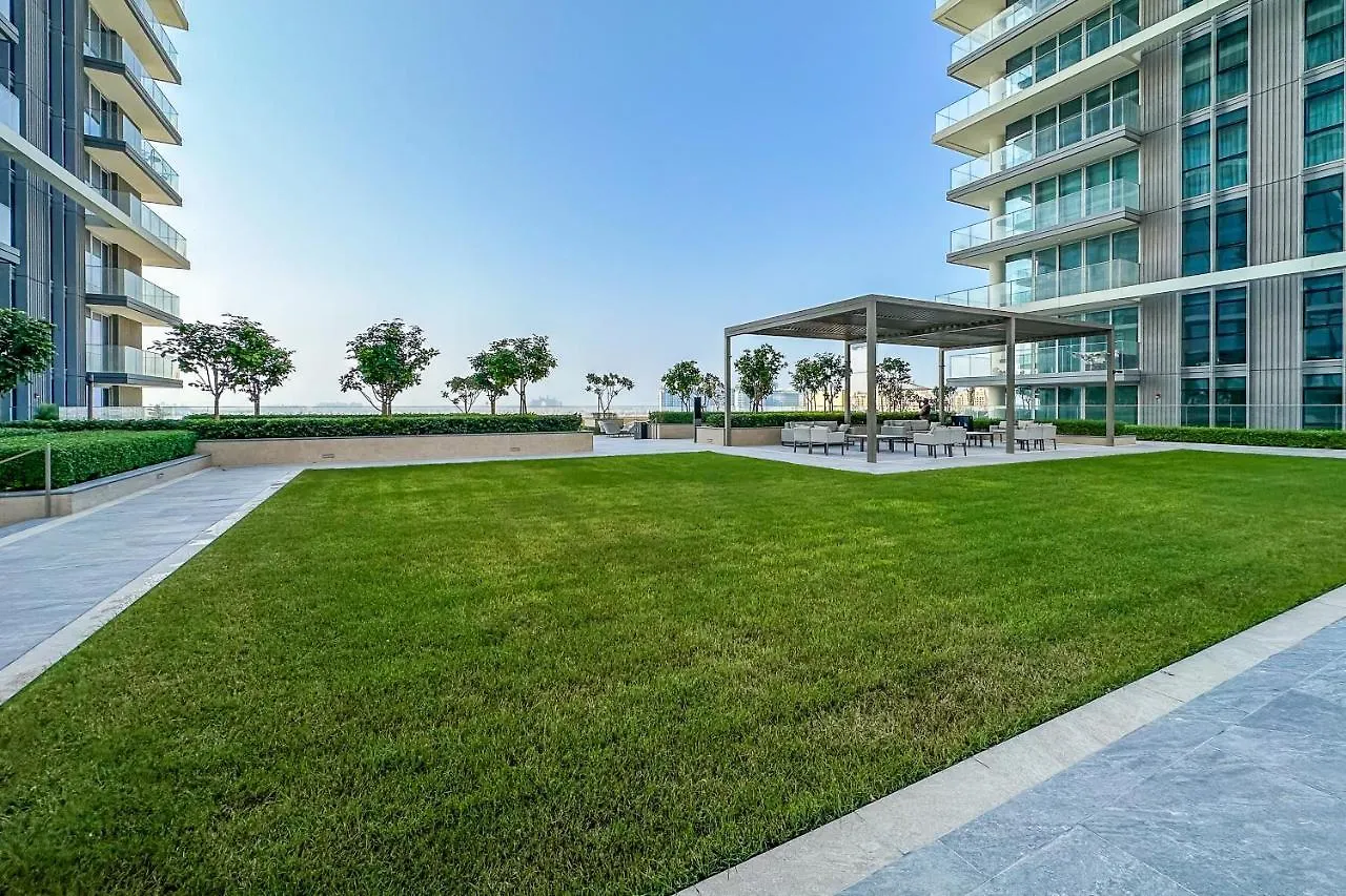 1Br Luxurious Beachfront Apartment Dubai 0*,  United Arab Emirates