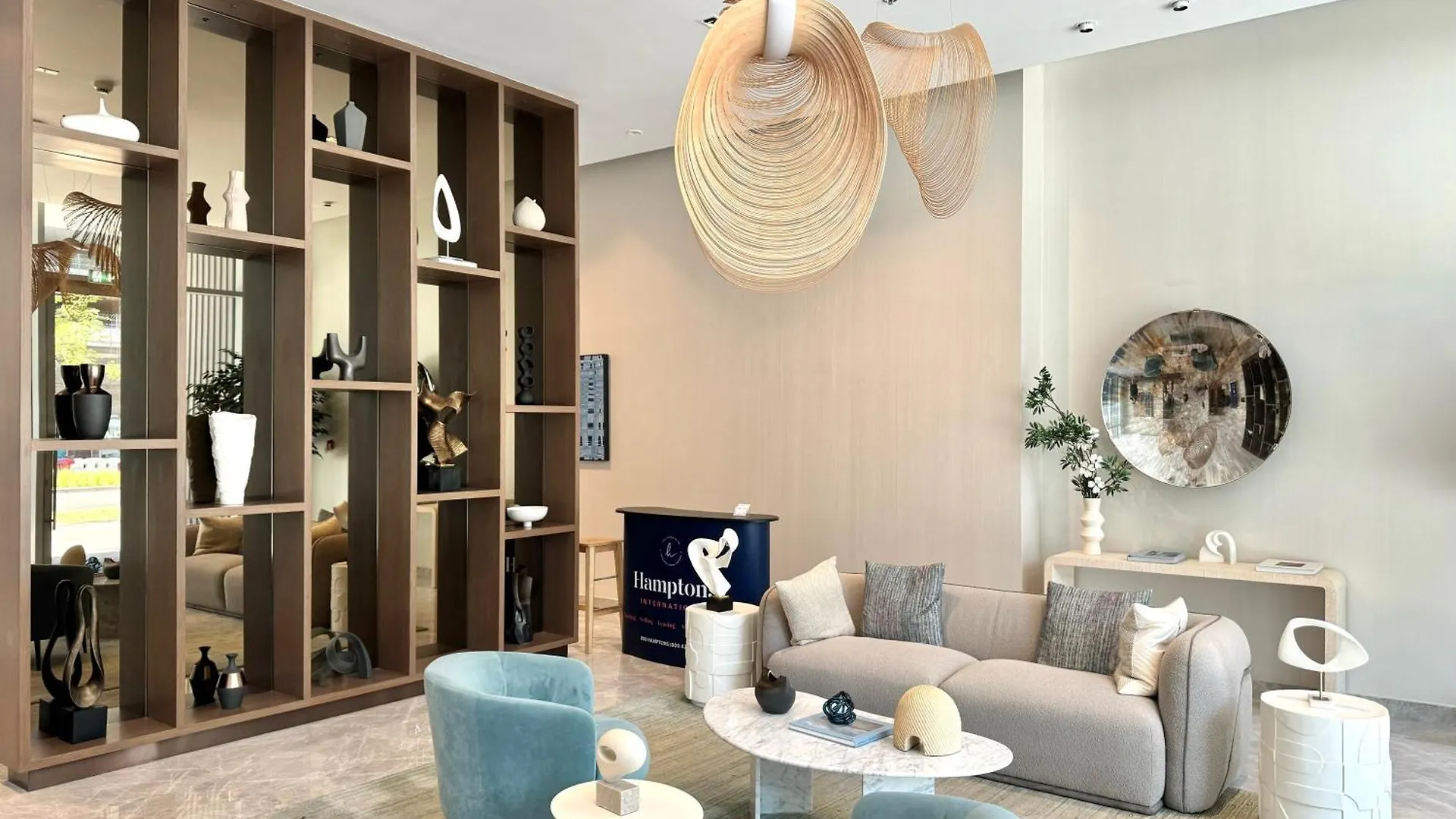 1Br Luxurious Beachfront Apartment Dubai