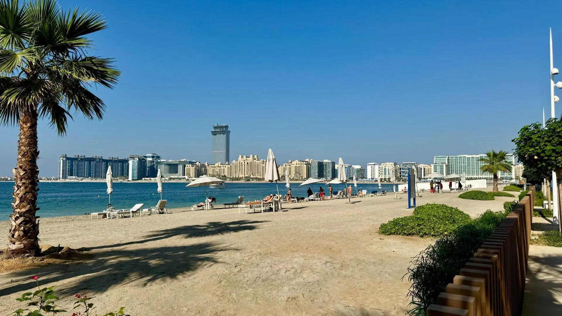 1Br Luxurious Beachfront Apartment Dubai