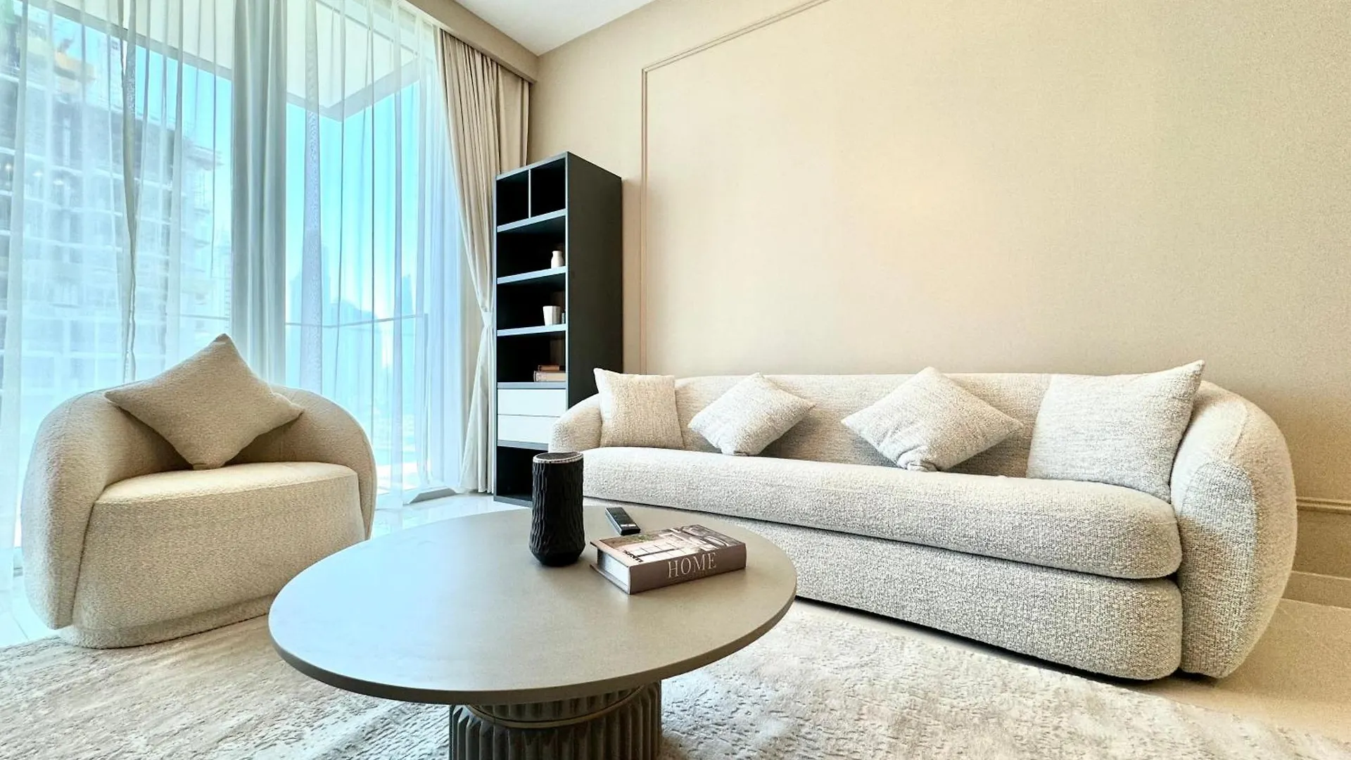 1Br Luxurious Beachfront Apartment Dubai