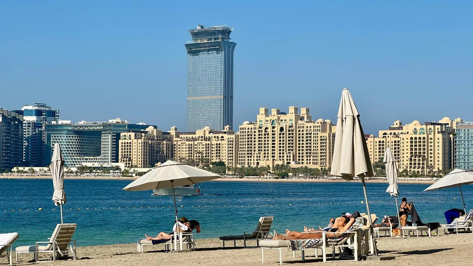 1Br Luxurious Beachfront Apartment Dubai United Arab Emirates