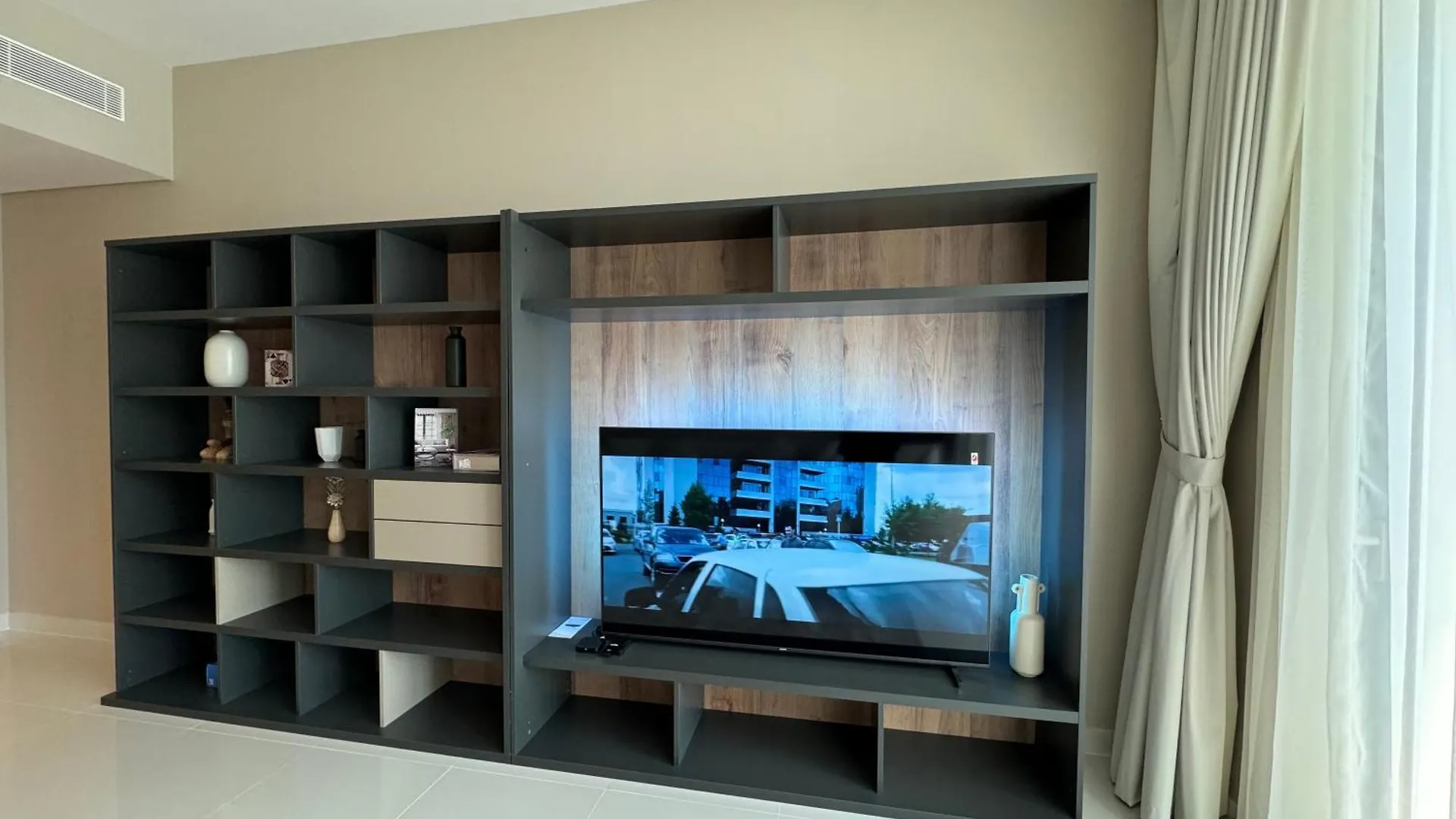 1Br Luxurious Beachfront Apartment Dubai